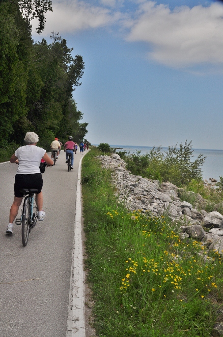 bike path around the island